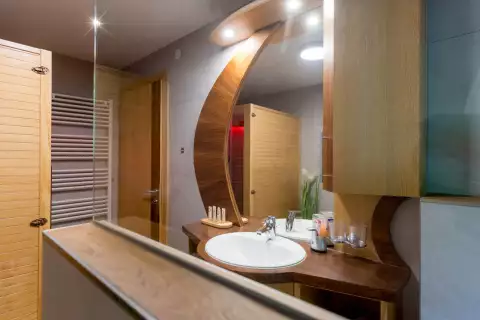 14 Ferienhaus Sonnenhang Dolomiten Bad Infrarotkabine